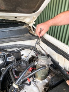 Removing the old struts was simple